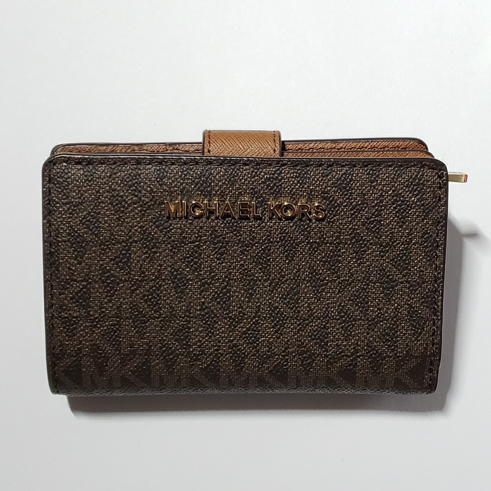 Michael Kors Jet Set Travel Medium Wallet